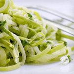 zucchini spaghetti with lemon dressing